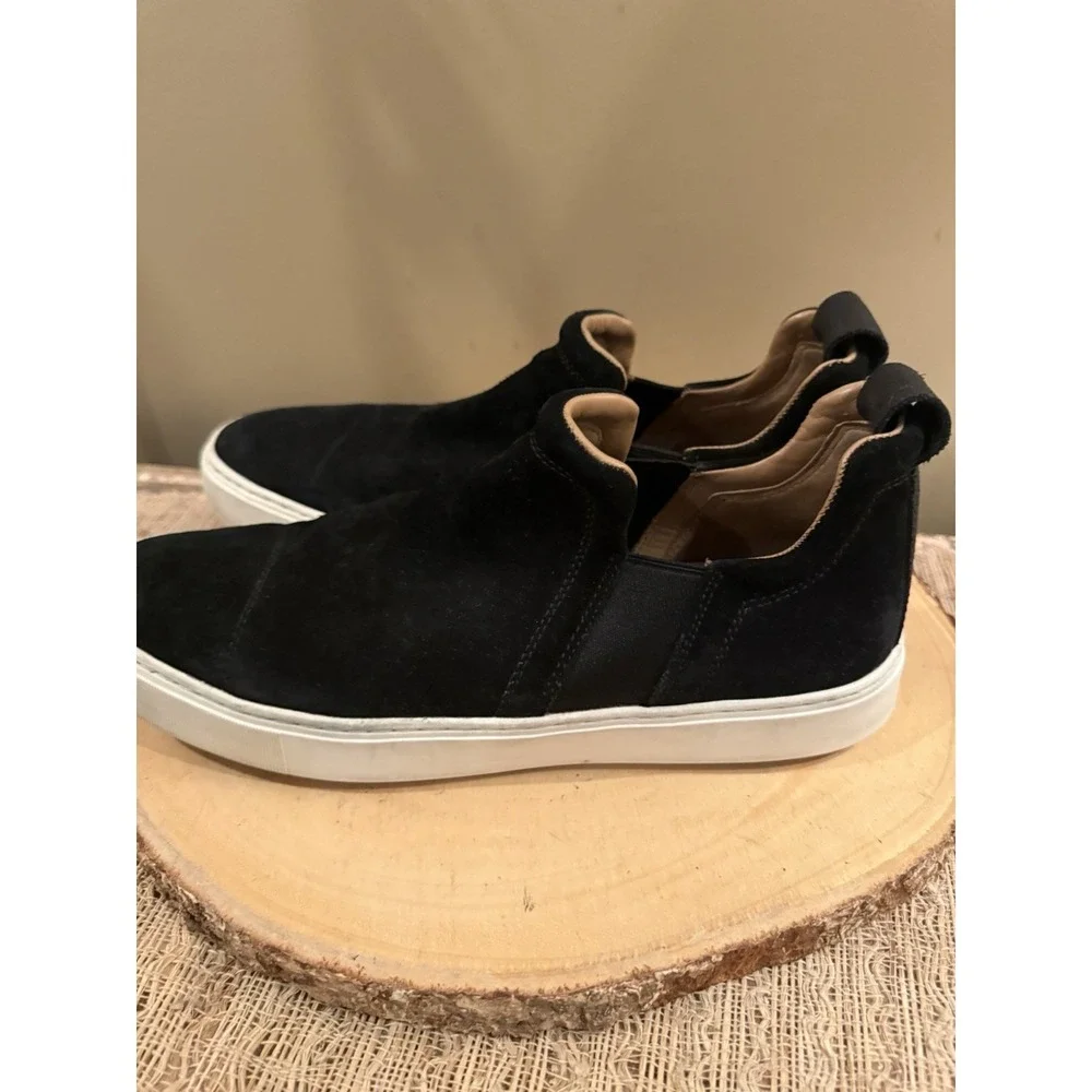 Vince Lucio Chelsea‎ Boots Mens 10.5 Shoes Black Suede Cap Toe Slip On